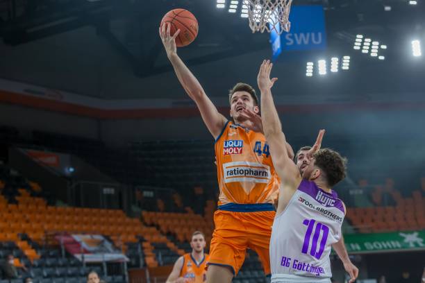 在比赛中展 在比赛中展